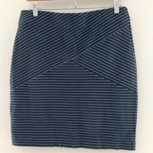 J. Jill Dresses & Skirts - J. Jill Small Navy and White Striped Pencil Skirt